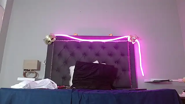 CharlotteLemke online show from March 18, 2026, 12:52 pm