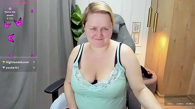 Snapshot of ScarlettSoft chatting on March 10, 2025, 8:37 am ScarlettSoft online show from March 10, 2025, 8:37 am