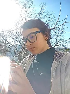 Snapshot of Blulilla69 chatting on January 27, 2025, 10:49 am Blulilla69 online show from January 27, 2025, 10:49 am