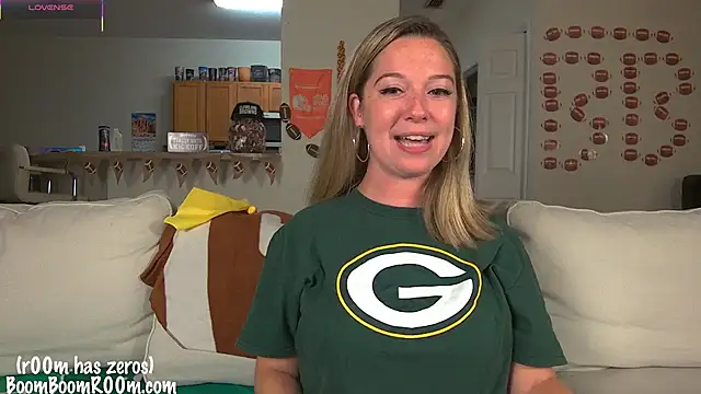 boomboomr00m online show from September 12, 2025, 12:33 am