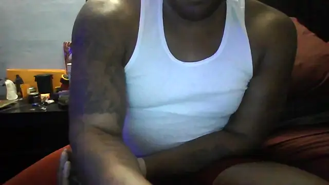 Snapshot of ReeferMadness59 chatting on November 18, 2025, 4:28 am ReeferMadness59 online show from November 18, 2025, 4:28 am