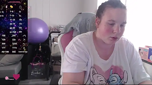 AureliaWinter online show from June 15, 2026, 3:58 pm