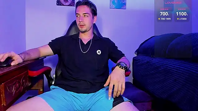 Alex smith00 online show from January 9, 2025, 11:24 pm