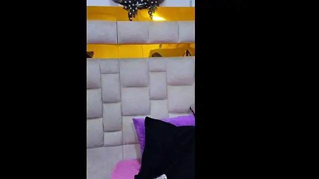 Snapshot of bigass_monic chatting on February 13, 2025, 3:29 am bigass monic online show from February 13, 2025, 3:29 am