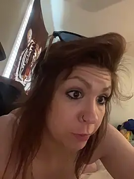 jizzyunit online show from November 19, 2025, 3:12 pm