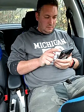 nemes2 online show from November 11, 2025, 3:01 pm