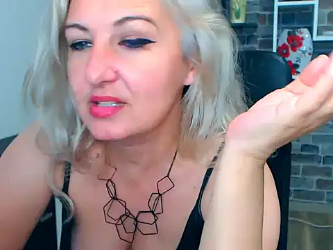 angel devil milf online show from January 29, 2025, 3:26 pm