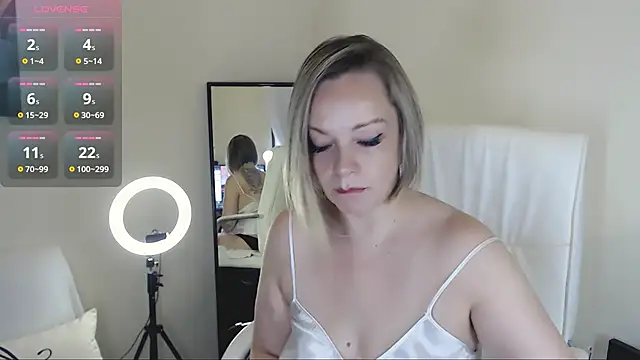 Tilly Eliot online show from January 31, 2025, 2:07 pm