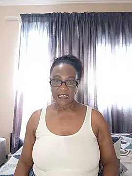 Snapshot of Hotgrannyx chatting on June 27, 2026, 12:22 pm Hotgrannyx online show from June 27, 2026, 12:22 pm
