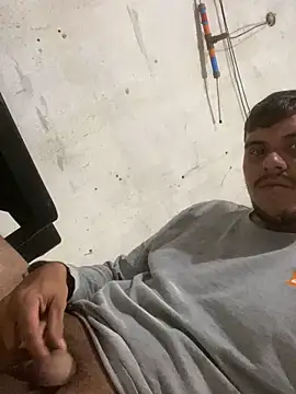 Snapshot of cf27 chatting on April 11, 2026, 7:35 am cf27 online show from April 11, 2026, 7:35 am