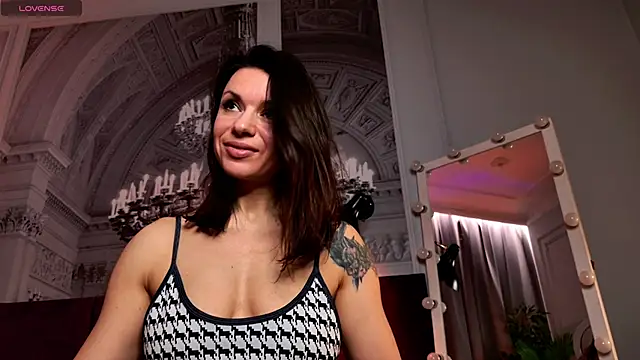 SofiaFoster  online show from February 17, 2025, 7:42 pm