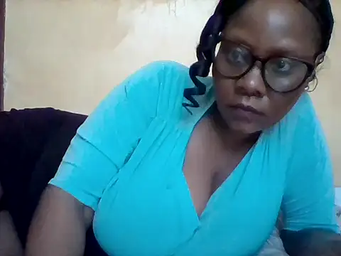 Snapshot of Africangal chatting on May 11, 2026, 11:16 am Africangal online show from May 11, 2026, 11:16 am