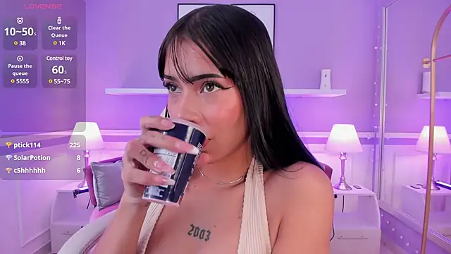 MaddyWattson online show from December 17, 2024, 6:53 pm