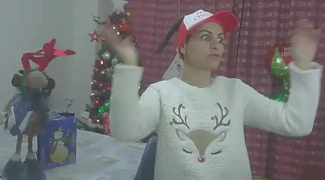 hotSANDRA STARR online show from December 16, 2024, 1:42 am