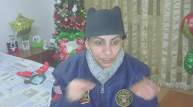 hotSANDRA STARR online show from December 18, 2024, 11:40 pm