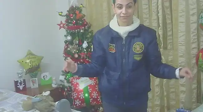 hotSANDRA STARR online show from December 19, 2024, 11:25 pm