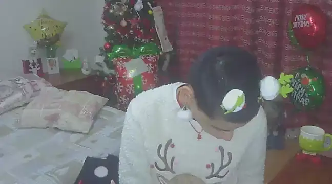 hotSANDRA STARR online show from December 23, 2024, 2:07 pm