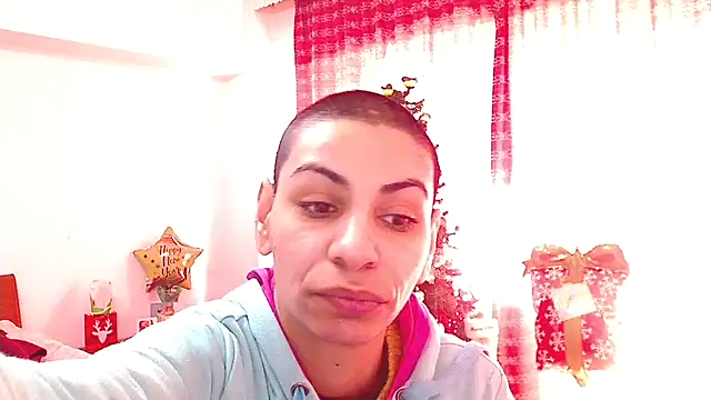 Snapshot of hotSANDRA_STARR chatting on January 12, 2026, 10:31 am hotSANDRA STARR online show from January 12, 2026, 10:31 am