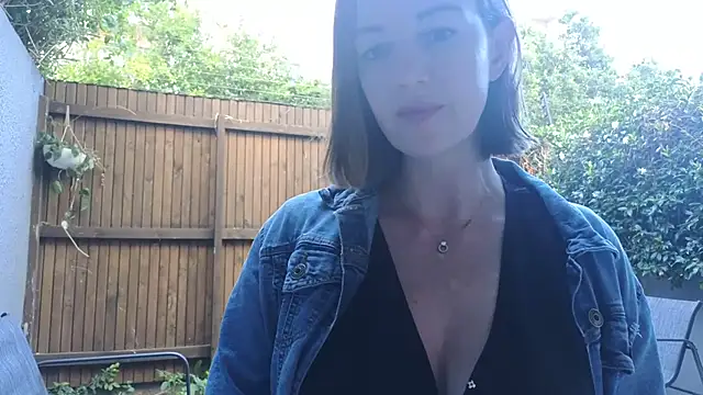 TopsyWilde online show from December 29, 2024, 3:35 pm