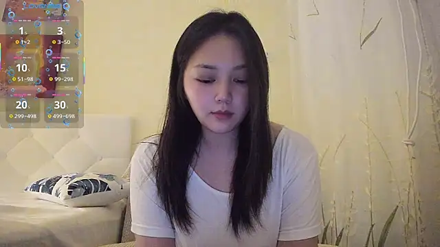Snapshot of small_Eva chatting on June 15, 2026, 3:36 pm small Eva online show from June 15, 2026, 3:36 pm
