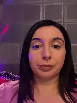 Snapshot of YreneRay chatting on December 11, 2024, 5:59 pm YreneRay online show from December 11, 2024, 5:59 pm