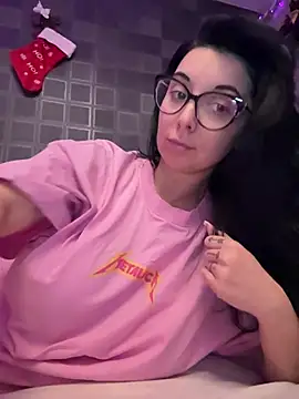 Snapshot of YreneRay chatting on December 27, 2024, 10:45 am YreneRay online show from December 27, 2024, 10:45 am