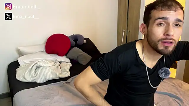 Snapshot of Emanuell__ chatting on April 21, 2026, 1:53 am Emanuell online show from April 21, 2026, 1:53 am