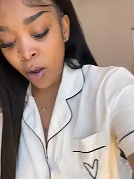 Snapshot of sexyTHANDO chatting on May 16, 2026, 12:59 pm sexyTHANDO online show from May 16, 2026, 12:59 pm