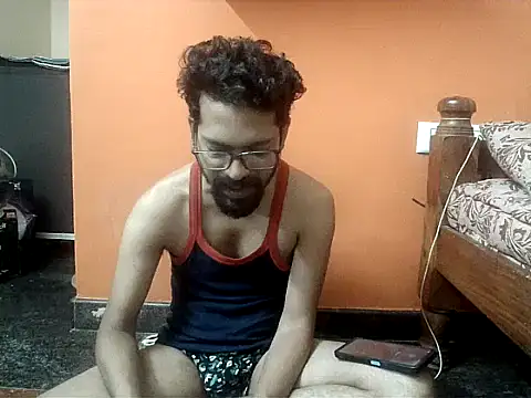 arhan3043 online show from November 22, 2025, 9:25 pm