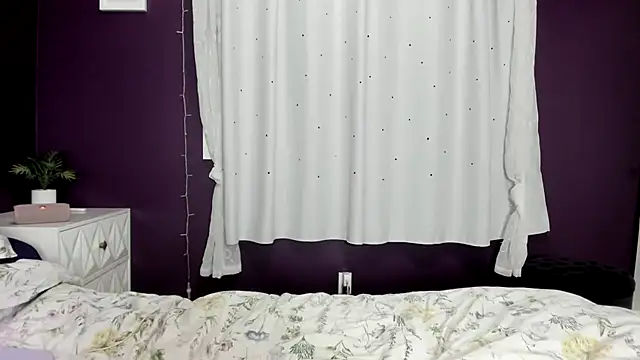 Snapshot of bossbratbimbo chatting on February 7, 2025, 5:20 am bossbratbimbo online show from February 7, 2025, 5:20 am