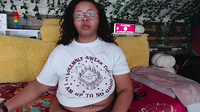 -khayaparker online show from February 9, 2025, 4:14 am