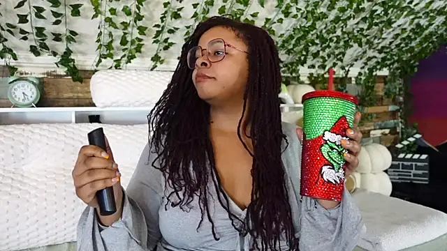 -khayaparker online show from March 1, 2025, 9:29 am