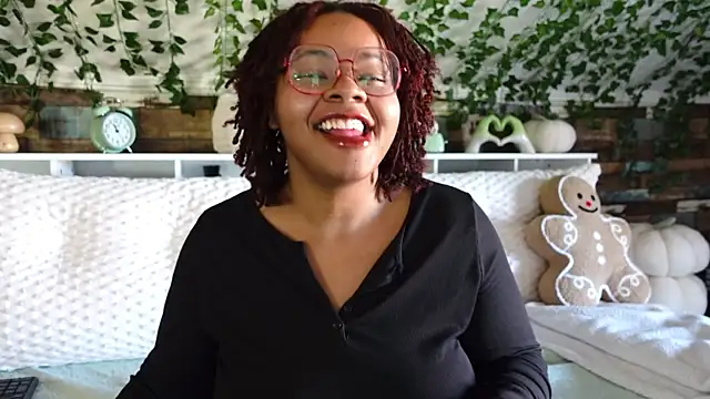 -khayaparker online show from March 3, 2025, 4:24 pm