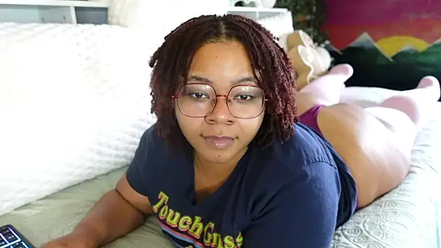 -khayaparker online show from March 10, 2025, 3:30 pm