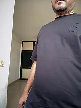 Snapshot of Spicy_aryan chatting on October 21, 2025, 8:37 am Spicy aryan online show from October 21, 2025, 8:37 am