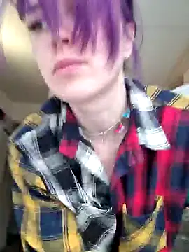 Snapshot of LazyTanukii chatting on February 3, 2025, 3:09 am LazyTanukii online show from February 3, 2025, 3:09 am