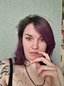 Snapshot of LazyTanukii chatting on March 11, 2025, 12:06 pm LazyTanukii online show from March 11, 2025, 12:06 pm