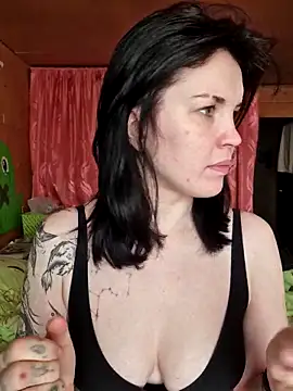 LazyTanukii online show from February 2, 2026, 3:38 am