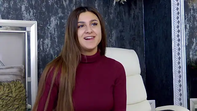 Snapshot of NicolePlay chatting on January 17, 2025, 5:53 am NicolePlay online show from January 17, 2025, 5:53 am