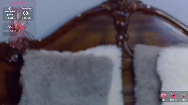 Snapshot of NicolePlay chatting on March 18, 2025, 6:57 am NicolePlay online show from March 18, 2025, 6:57 am