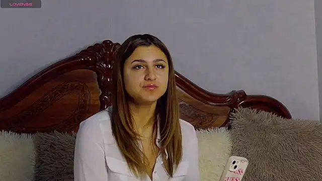 Snapshot of NicolePlay chatting on December 19, 2025, 6:09 am NicolePlay online show from December 19, 2025, 6:09 am