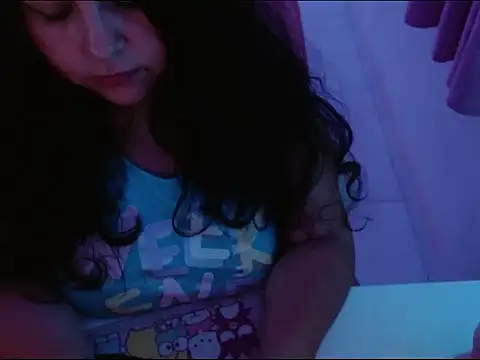 Snapshot of KittyK3 chatting on February 7, 2026, 4:38 am KittyK3 online show from February 7, 2026, 4:38 am