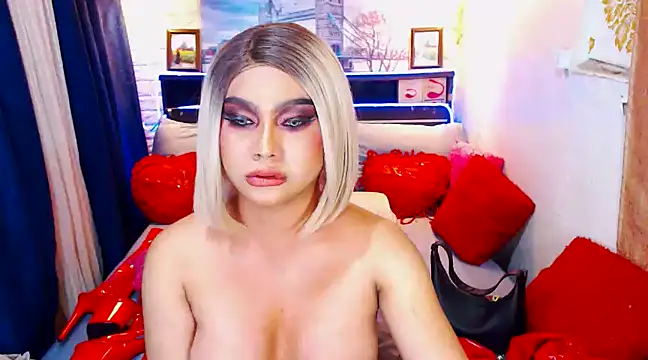 TsGoddessNhicolle online show from February 10, 2025, 1:01 pm