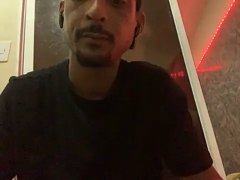 Snapshot of domigoodguy chatting on January 21, 2025, 11:24 pm domigoodguy online show from January 21, 2025, 11:24 pm