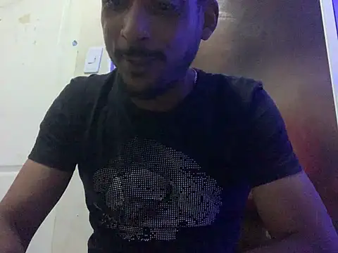 Snapshot of domigoodguy chatting on February 2, 2025, 10:17 pm domigoodguy online show from February 2, 2025, 10:17 pm