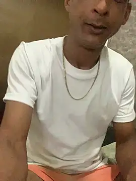 Snapshot of domigoodguy chatting on March 9, 2025, 12:31 am domigoodguy online show from March 9, 2025, 12:31 am