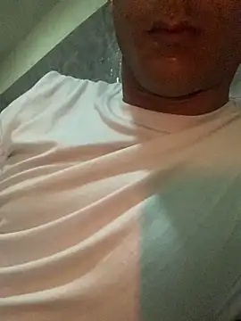 Snapshot of domigoodguy chatting on March 9, 2025, 5:49 pm domigoodguy online show from March 9, 2025, 5:49 pm