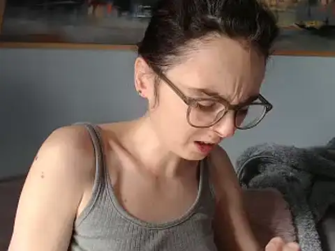 cleophee online show from March 3, 2025, 6:37 am