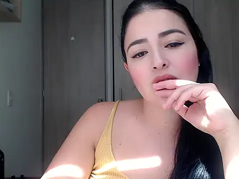 Snapshot of Aleska__Bell chatting on September 23, 2025, 2:53 pm Aleska Bell online show from September 23, 2025, 2:53 pm