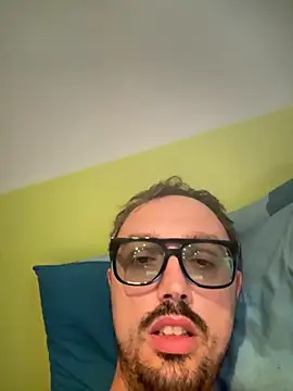 minga1995 online show from October 5, 2025, 11:41 am